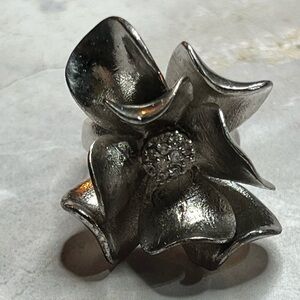 Retired Premier Designs Magnolia Ring